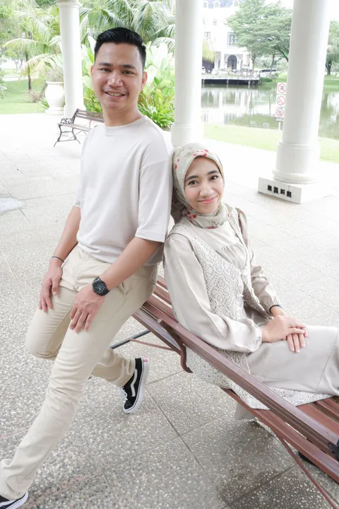 Foto sampul undangan Mira & Ade