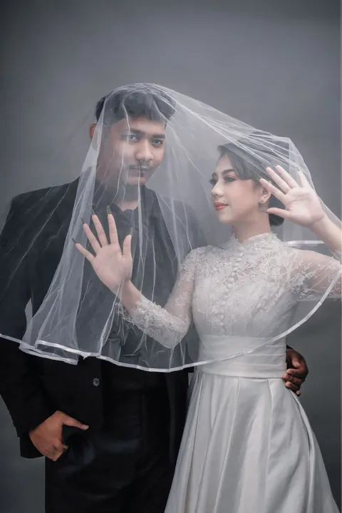 Foto sampul undangan Riki & Vina