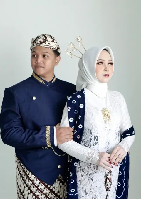 Foto sampul undangan Gilang Ahmad Riva'i & Yusrina Adriani