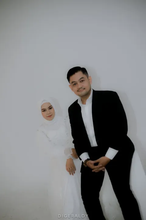 Foto sampul undangan Iqbal & Sheikha