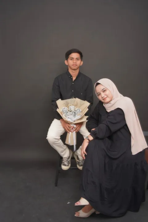 Foto sampul undangan Wahyu & Ayuilal