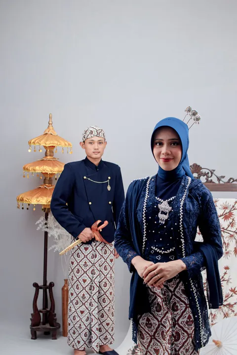 Foto sampul undangan Arif & Anisa