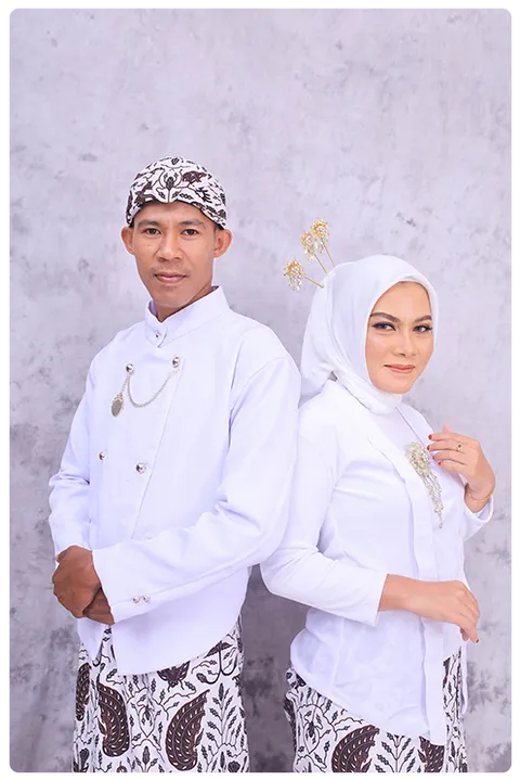 Foto sampul undangan Nanag & Uly