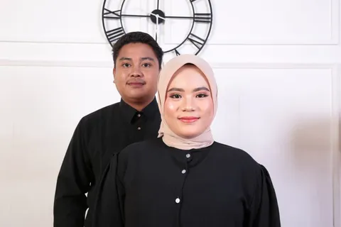 Foto sampul undangan Lan & Djulham