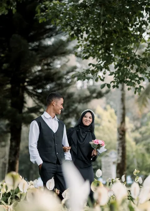 Foto sampul undangan Madan & Shella