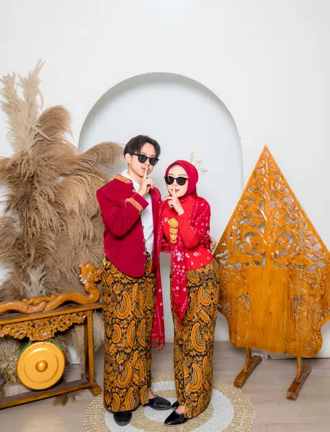 Foto sampul undangan Vanni & Nahrowi