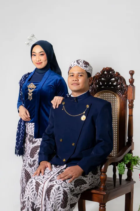 Foto sampul undangan Wikan & Putri