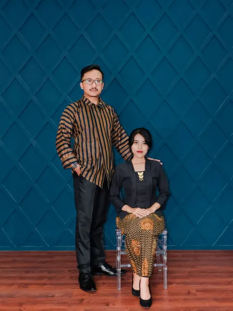 Foto sampul undangan Neni & Recky