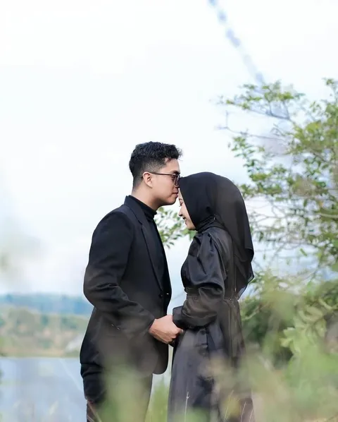 Foto sampul undangan Rio & Momo