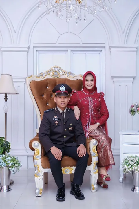 Foto sampul undangan Alvin & Risna