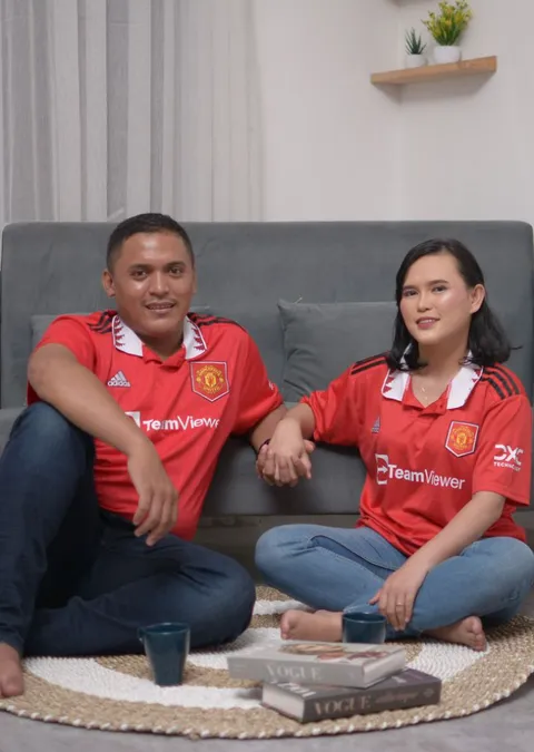 Foto sampul undangan Lasti & Nando