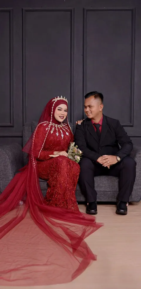 Foto sampul undangan Lulu Daniar & Nurul Saadah