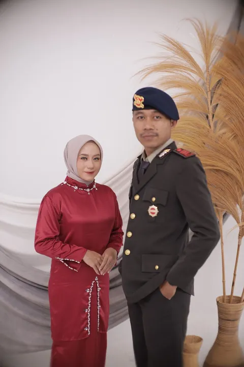Foto sampul undangan Eca & Zul