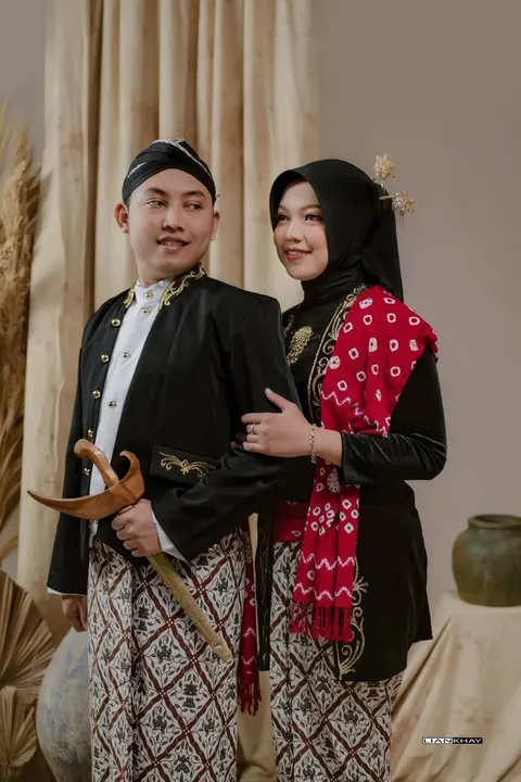 Foto sampul undangan Zahrotun Aisyah & Khafidh Khoirulloh Asyafi