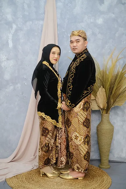 Foto sampul undangan Rizqi & Tita