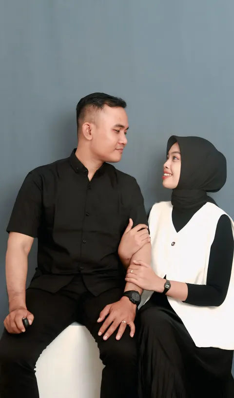 Foto sampul undangan Jodhy & Femi