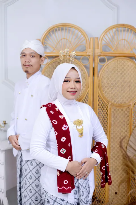 Foto sampul undangan Esa Anggit Pangestu & Qudsiah Nur Azizah
