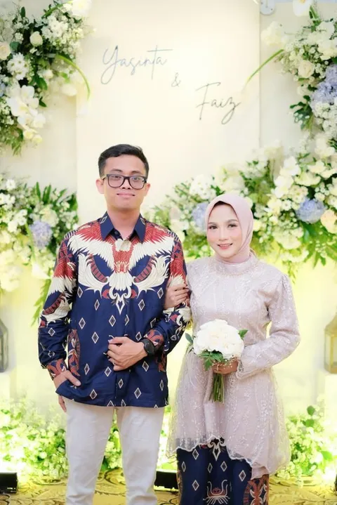 Foto sampul undangan Faiz & Yasinta
