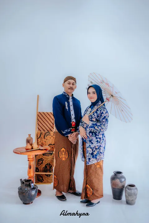 Foto sampul undangan Chintya & Rizal