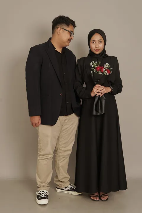Foto sampul undangan Nindi & Reza