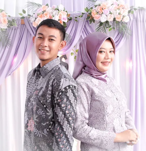 Foto sampul undangan Dinda & Sony