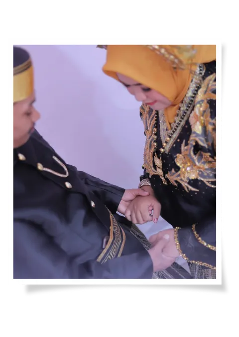 Foto sampul undangan Irha & Fiand