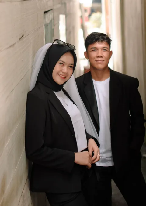 Foto sampul undangan Leli & Ihsan