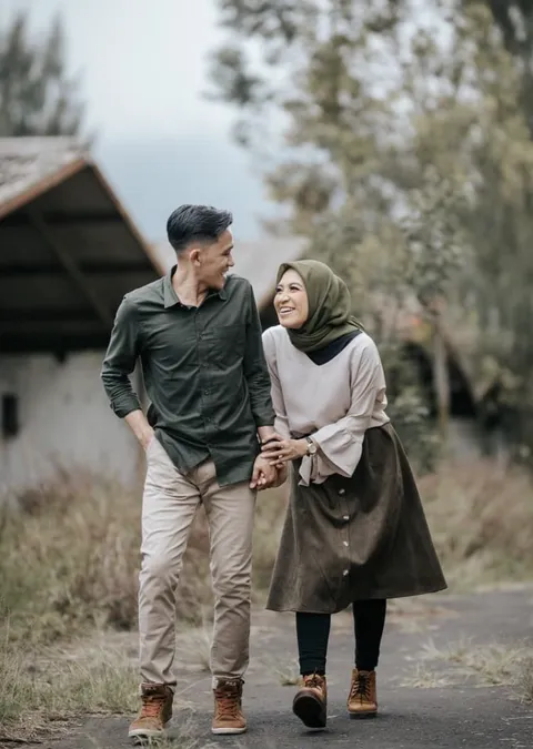 Foto sampul undangan Peremuan & Laki-Laki