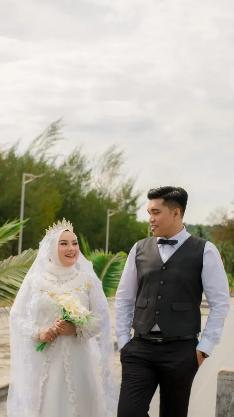 Foto sampul undangan Rizal & Wahda