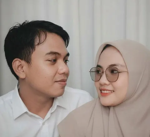 Foto sampul undangan Watiah & Rano