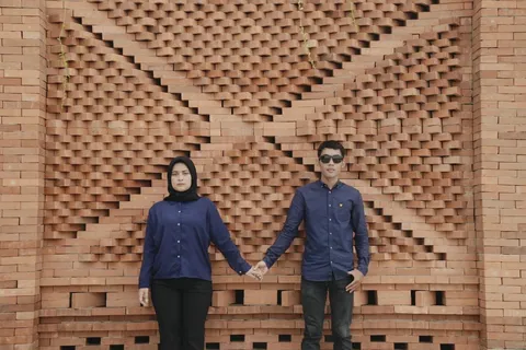 Foto sampul undangan Eka & Nuh
