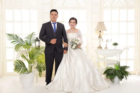 Foto sampul undangan Paulina & Rikki