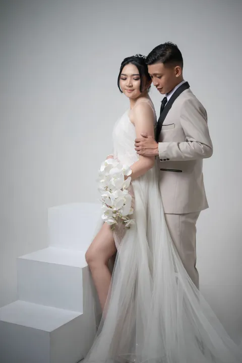 Foto sampul undangan Vhia & Aaron
