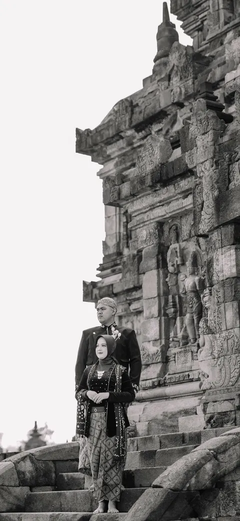 Foto sampul undangan Galih & Lisa