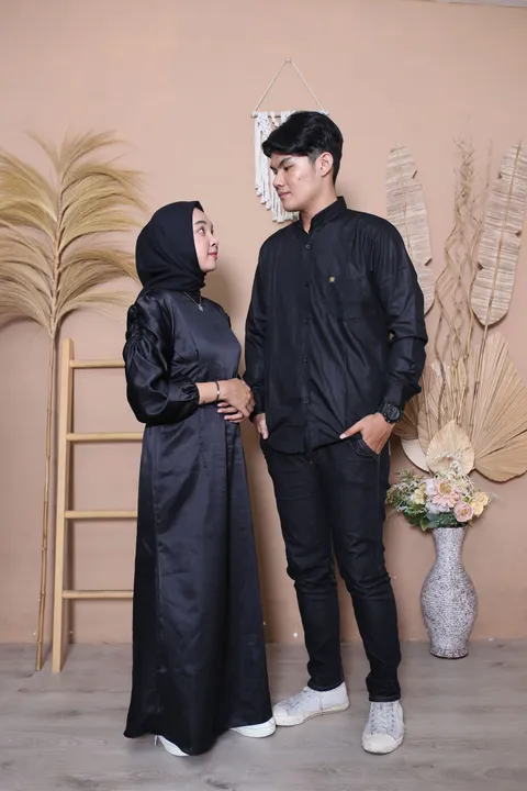 Foto sampul undangan Nicho & Dian