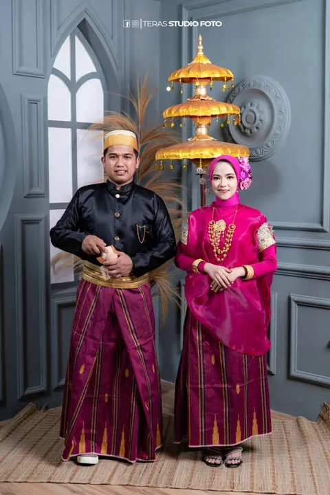 Foto sampul undangan Almawati, S.Pd & Adrian
