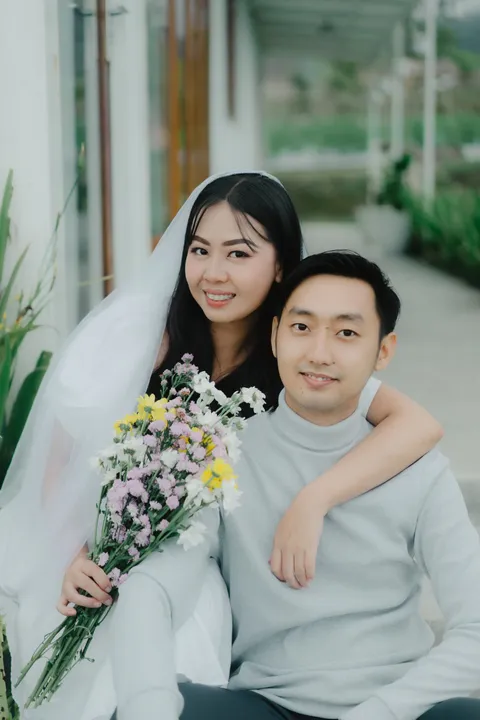 Foto sampul undangan Maya & Isai