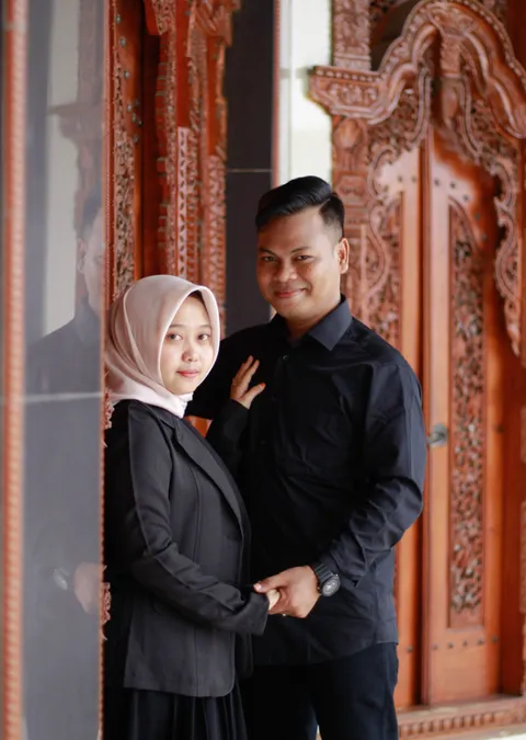 Foto sampul undangan Fike & Soleh