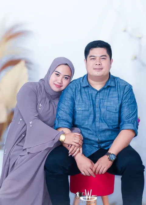 Foto sampul undangan Riyaraya & Iiksetiana