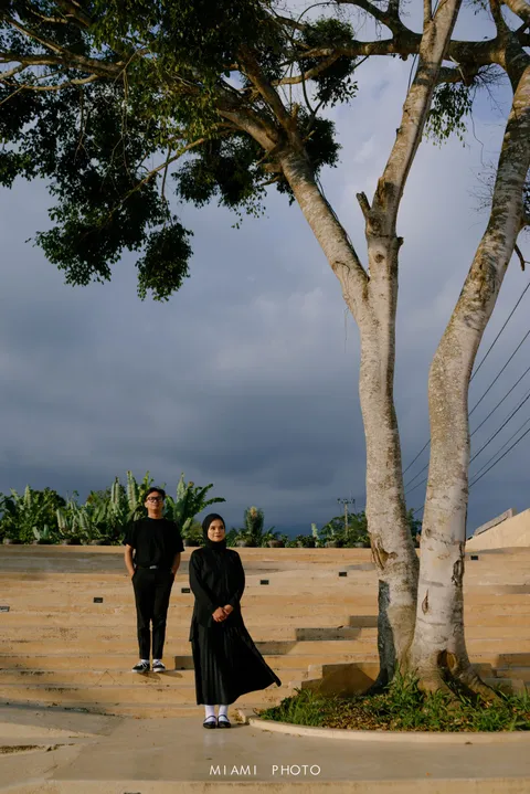 Foto sampul undangan Faisal & Kike