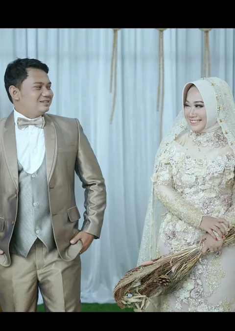 Foto sampul undangan Arif & Nur