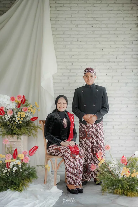 Foto sampul undangan Ari & Eka
