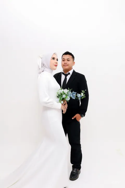 Foto sampul undangan Sumyati & Faisal Anwar