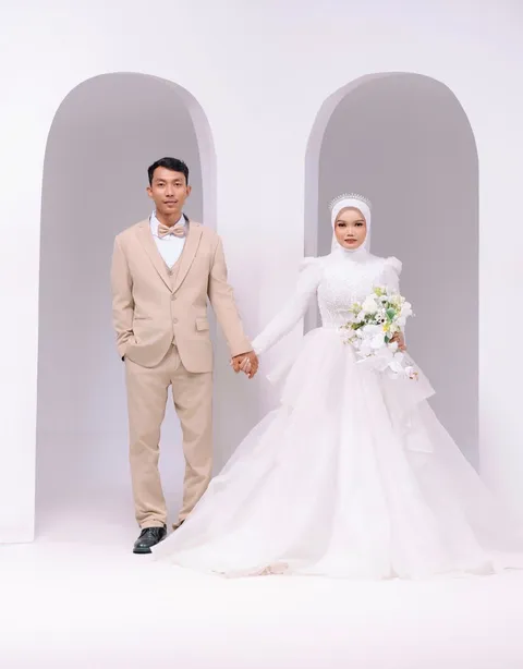 Foto sampul undangan Putri & Arki