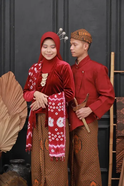 Foto sampul undangan Yoni & Baiah