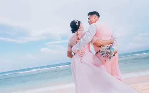 Foto sampul undangan Greis & David