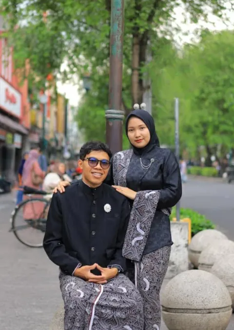 Foto sampul undangan Randi & Tika