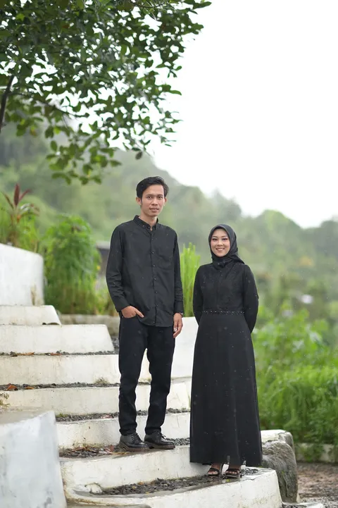 Foto sampul undangan Yogi & Yolan