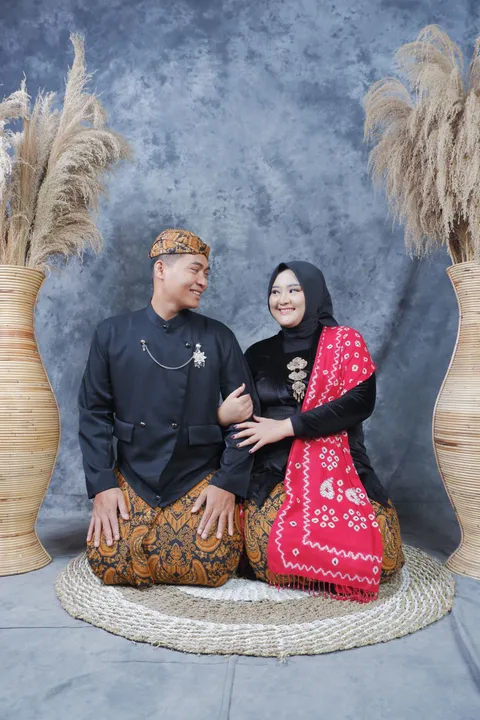 Foto sampul undangan Angga & Adel