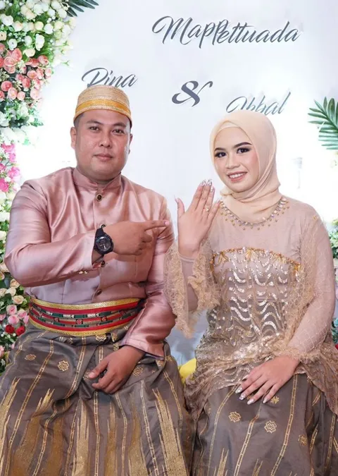 Foto sampul undangan Rina & Ikbal